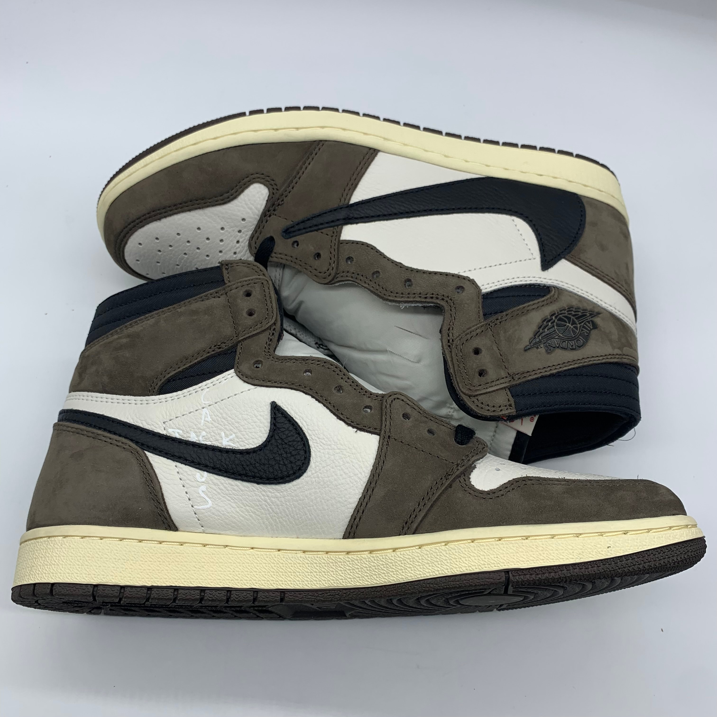 Travis Scott × Nike Air Jordan 1 Retro High OG TS SP "Sail/Dark Mocha"