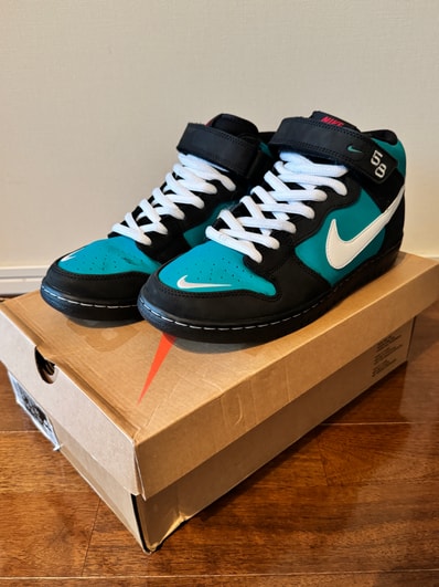 Nike SB Dunk Mid "Griffey"