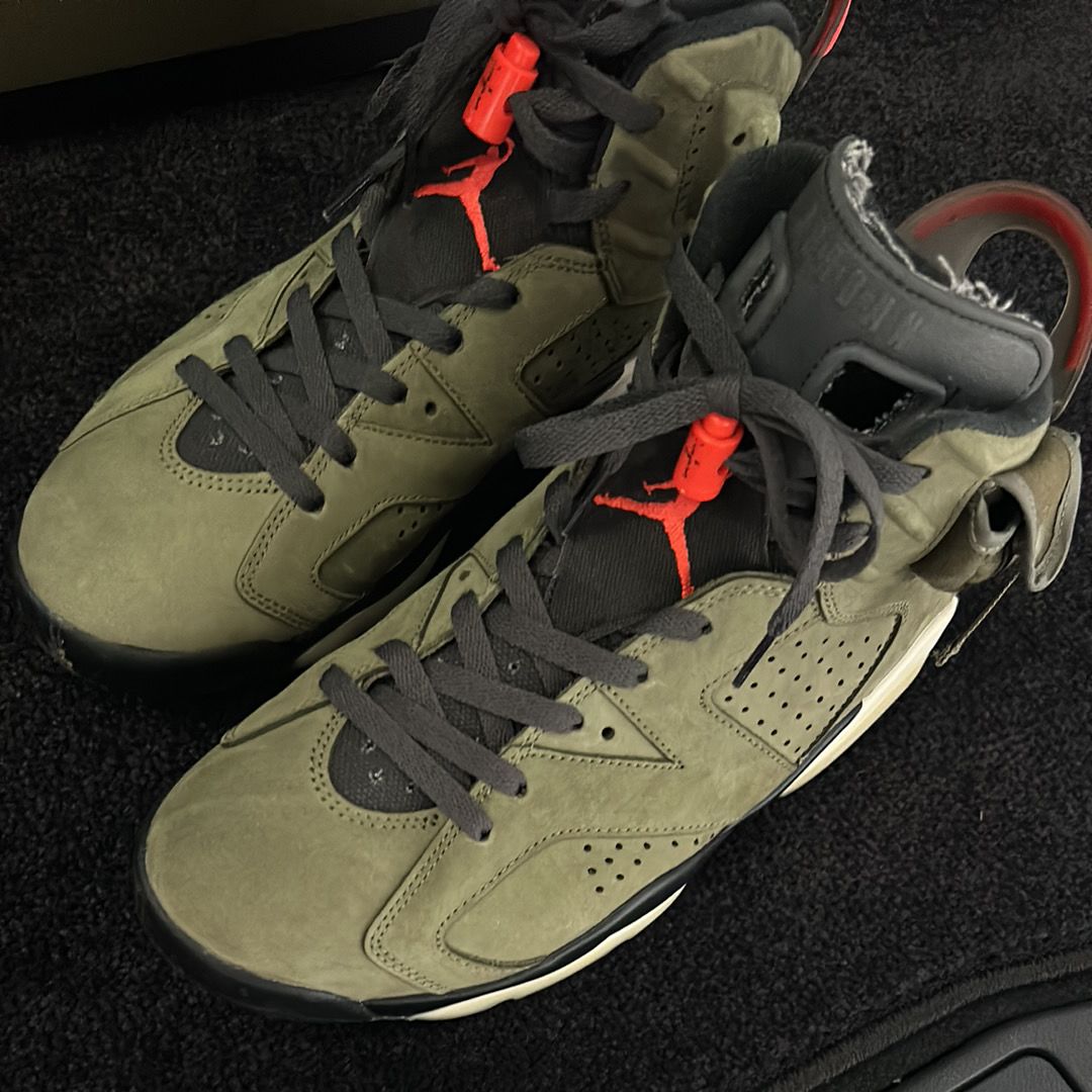 Travis Scott × Nike Air Jordan 6 Retro "Medium Olive"