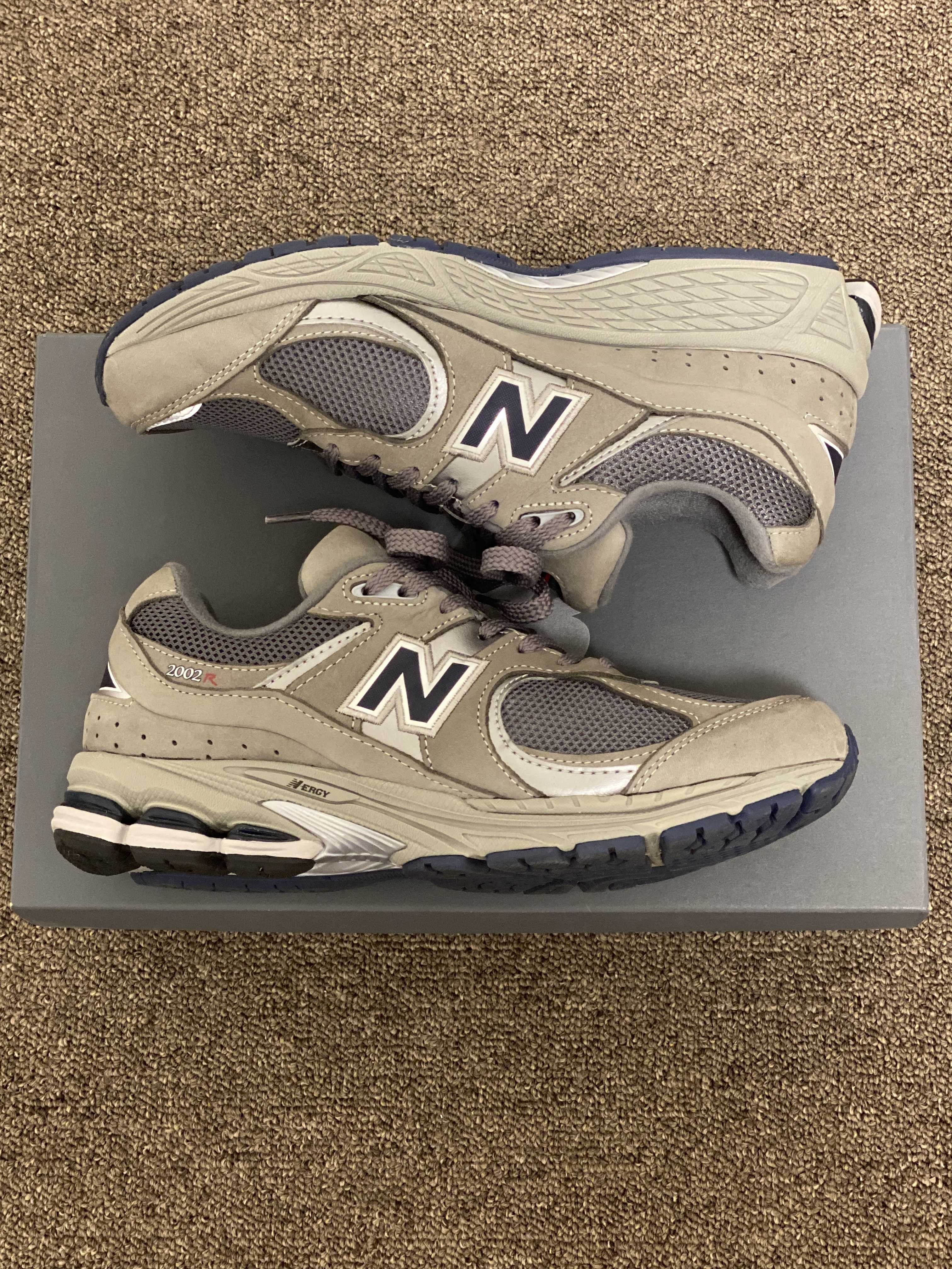 New Balance 2002R "Gray"