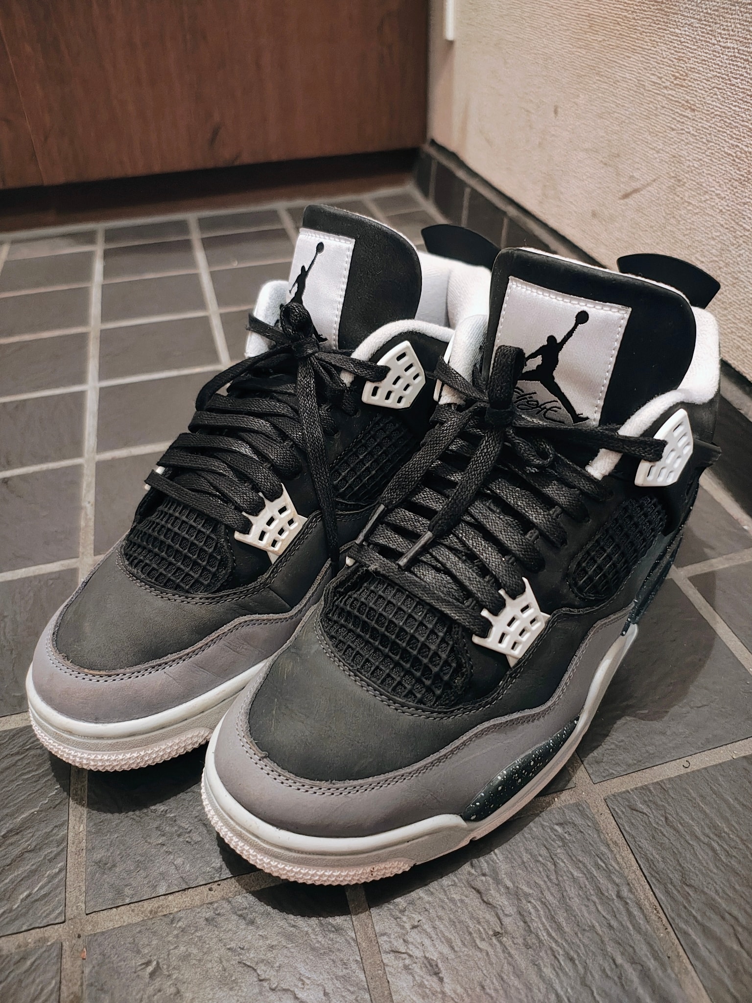 Nike Air Jordan 4 Retro "Fear"