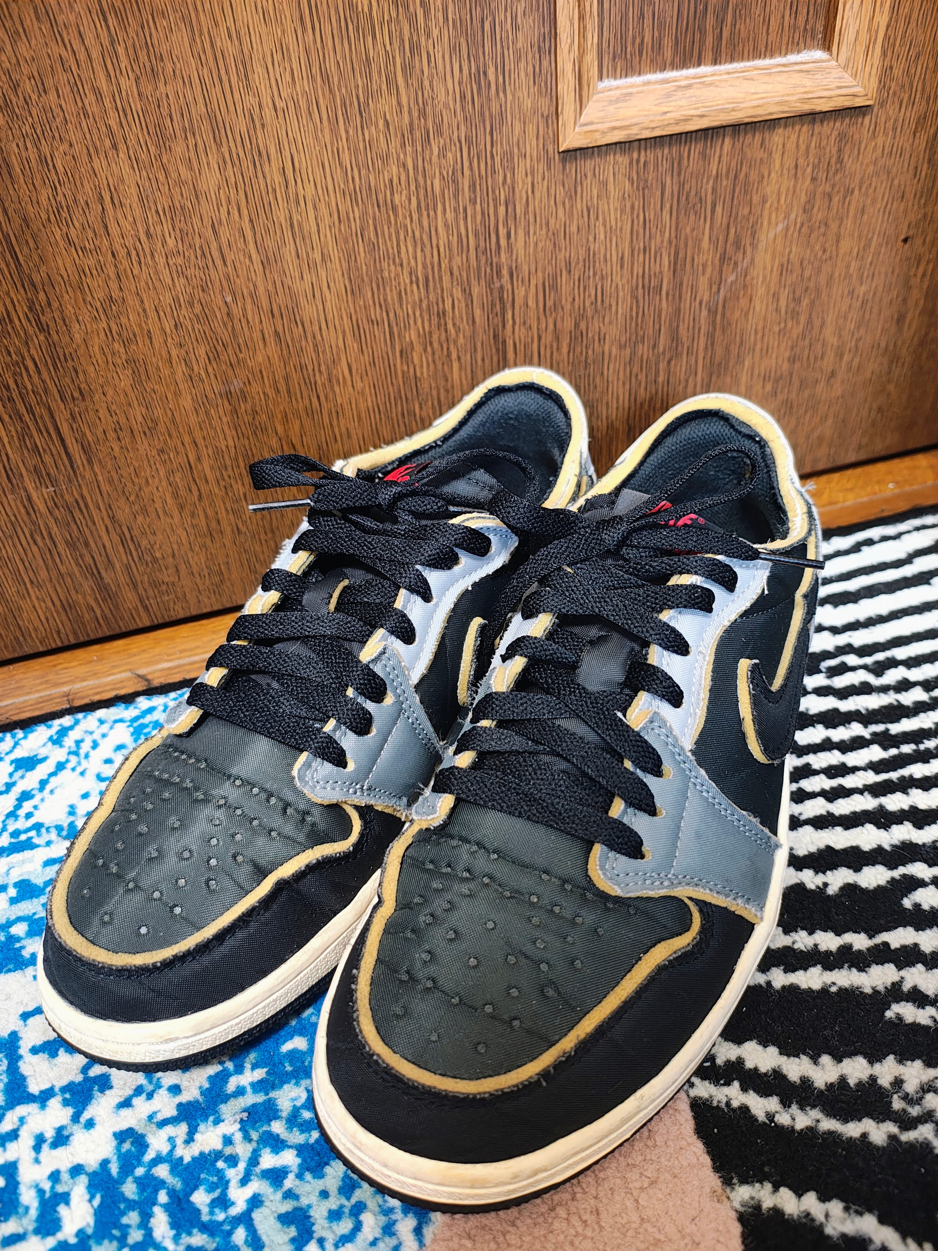 Nike Air Jordan 1 Low OG EX "Black and Smoke Grey"