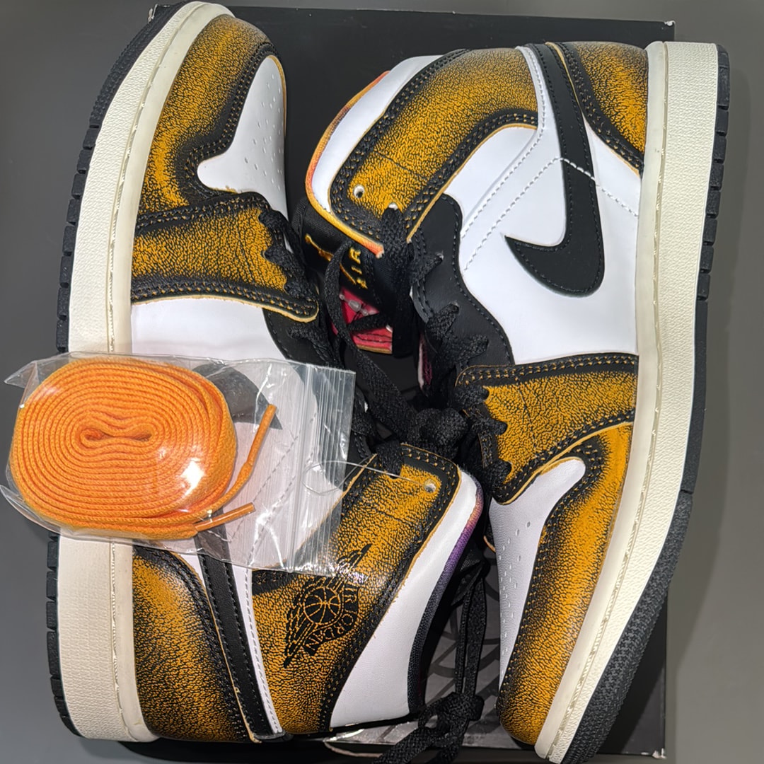 ナイキ エアジョーダン1 ミッド 