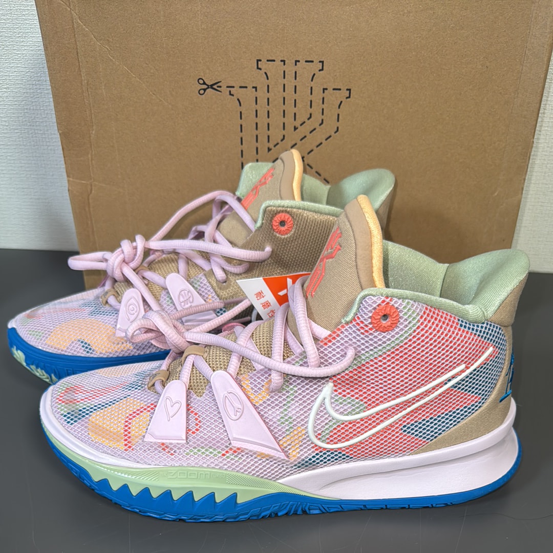 ナイキ カイリー 7 "1ワールド 1ピーポー"