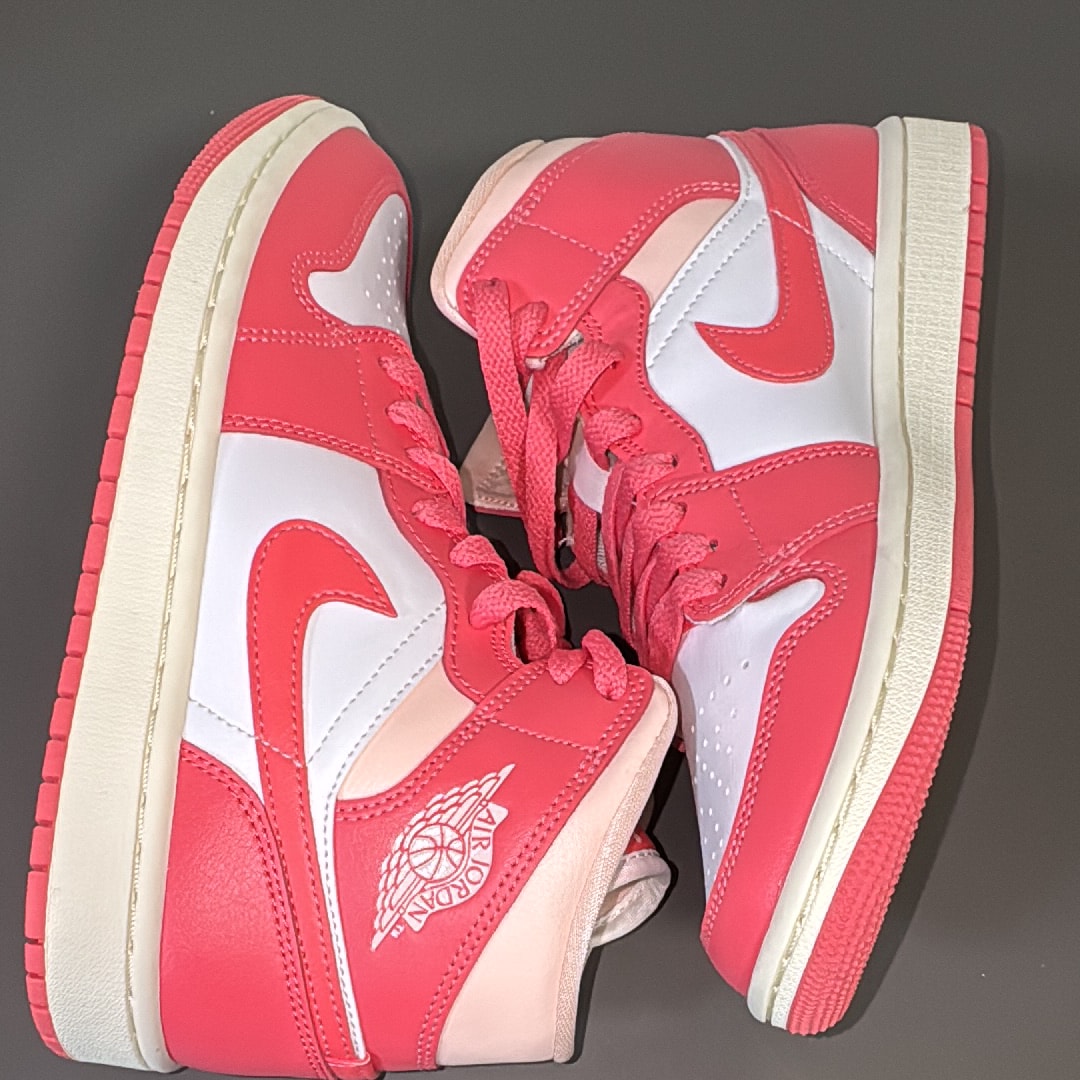 Nike Women's Air Jordan 1 Mid "Strawberries and Cream"