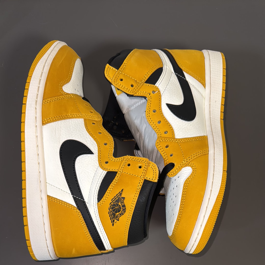 Nike Air Jordan 1 Retro High OG "Yellow Ochre"