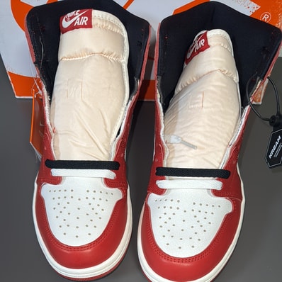Nike Air Jordan 1 High OG "Lost & Found/Chicago"
