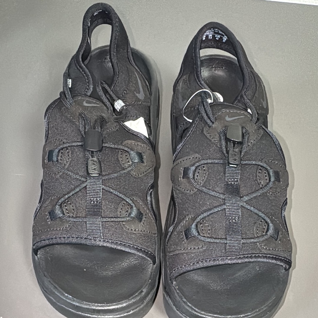 ナイキ ウィメンズ エアマックス ココ サンダル "ブラック"