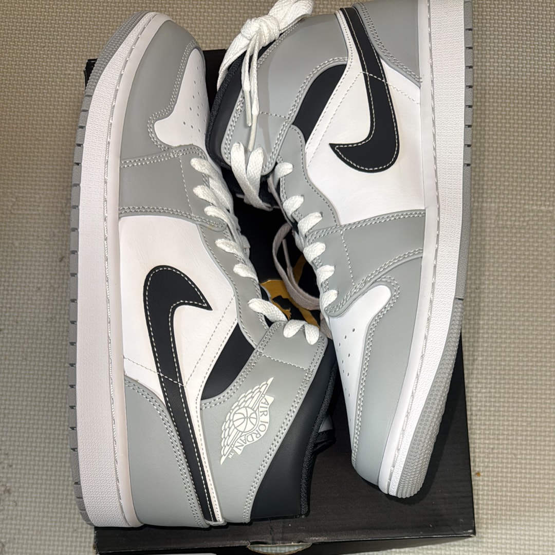 Nike Air Jordan 1 Mid "Grey White/Anthracite"