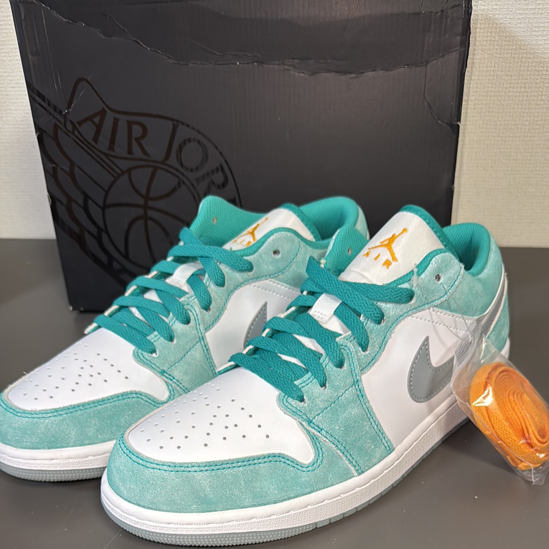 Nike Air Jordan 1 Low SE "New Emerald"