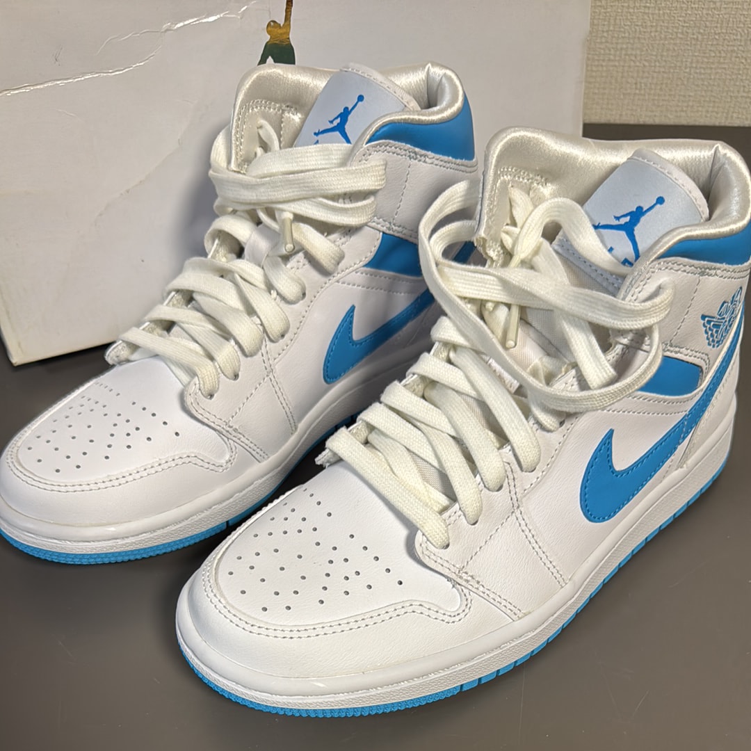 ナイキ ウィメンズ エアジョーダン1 ミッド "ユニコーン"