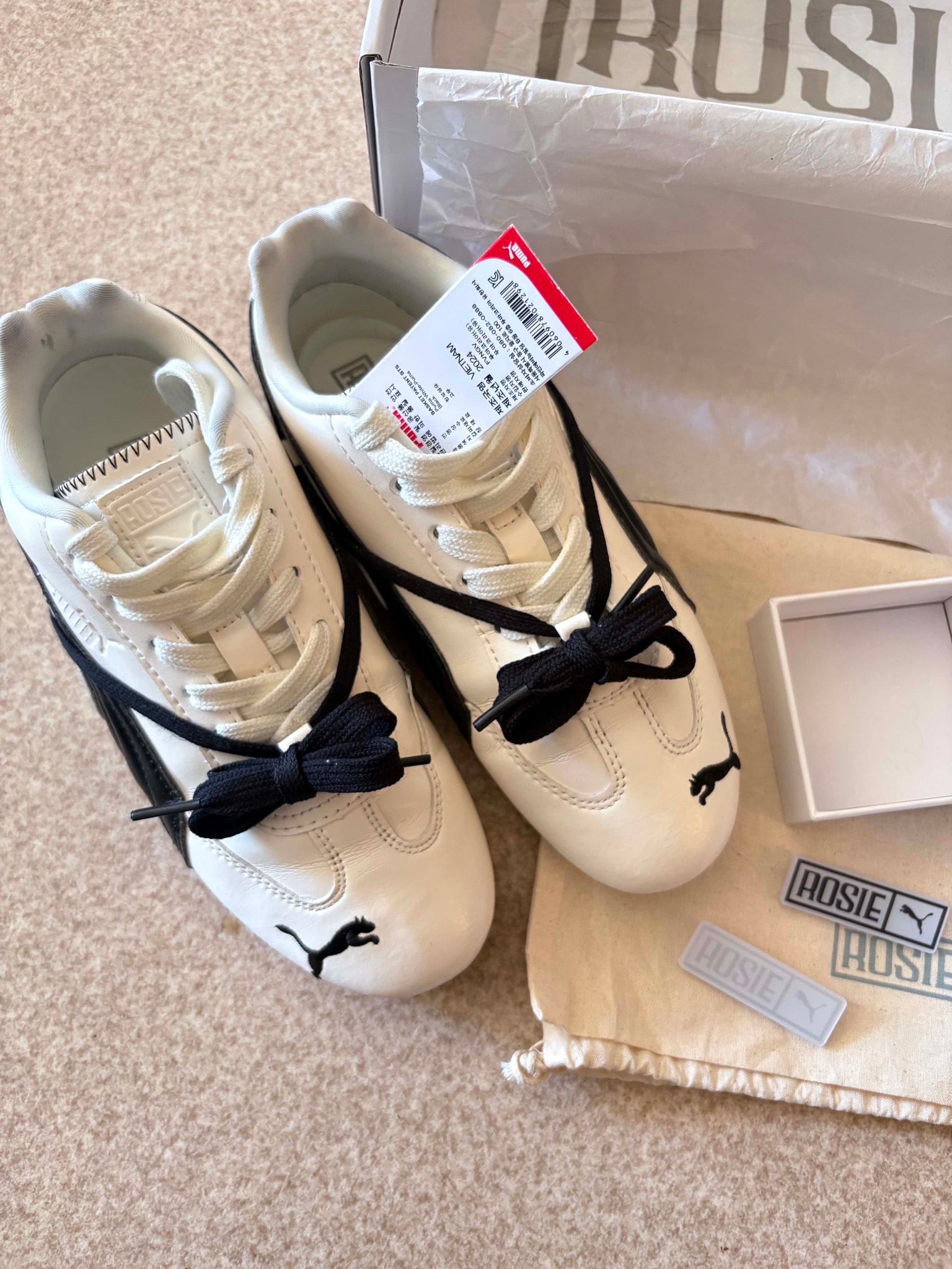BLACKPINK ROSE × Puma Women's Speedcat LEA "Warm White/PUMA Black"