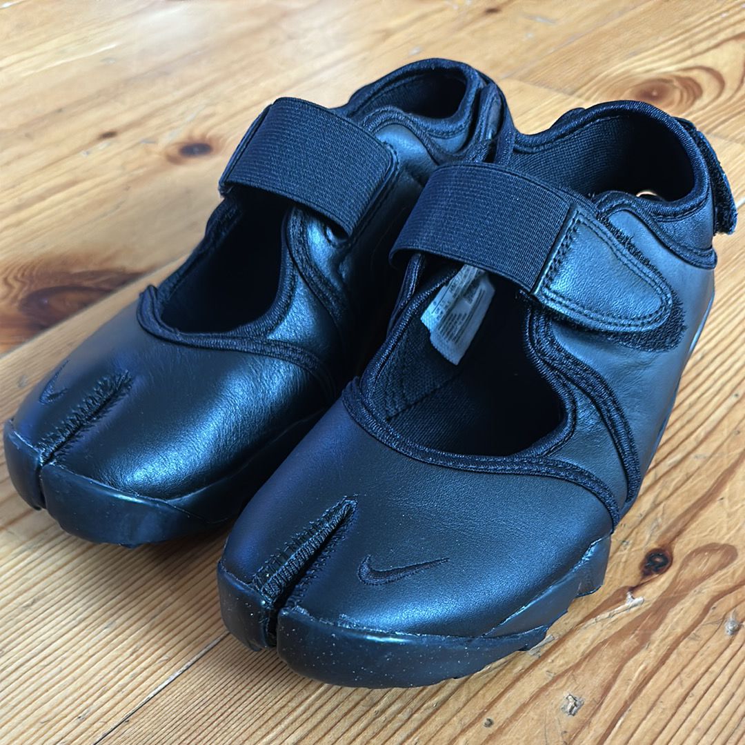 Nike Women's Air Rift Leather "Black"
