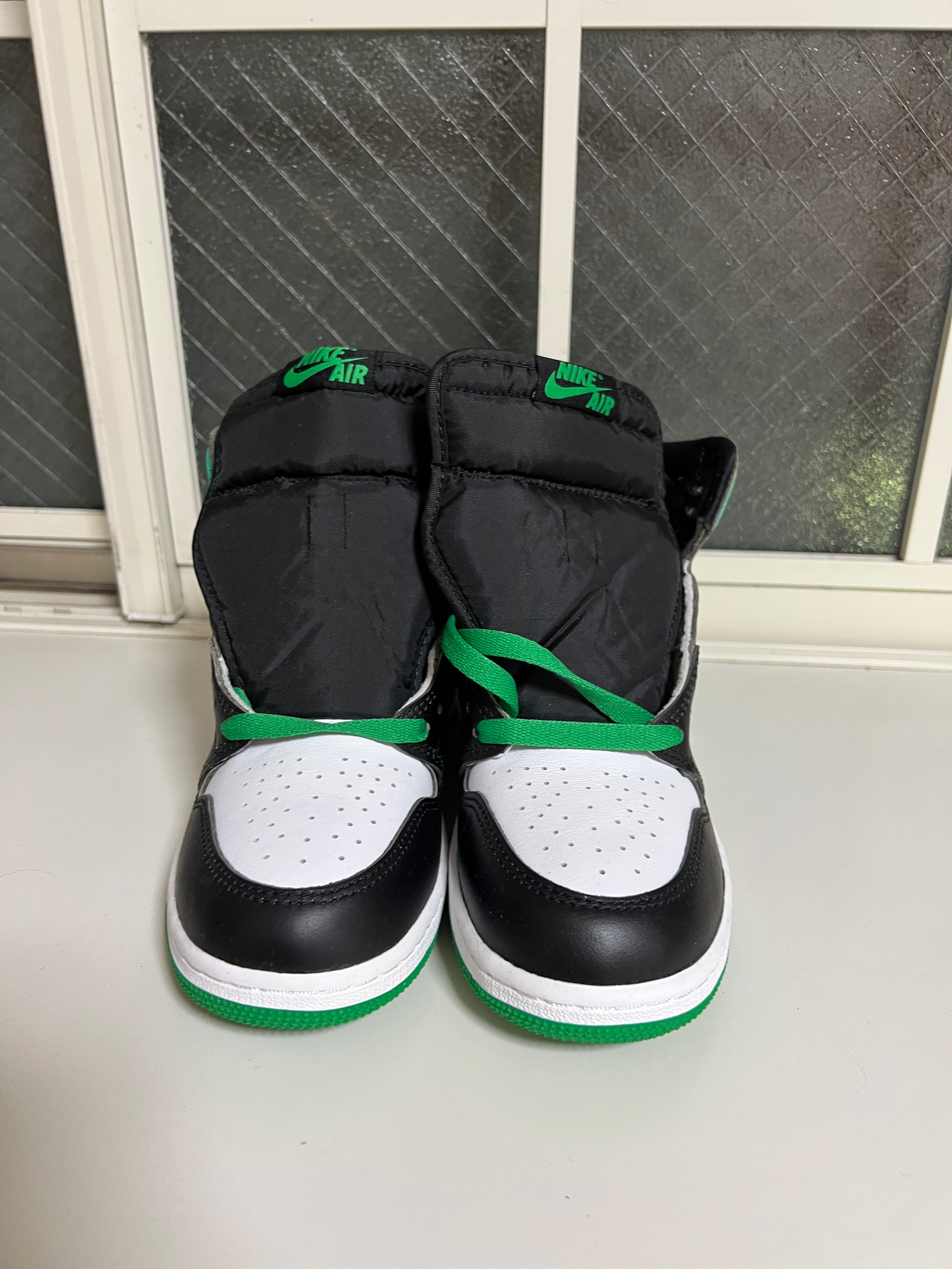 Nike GS Air Jordan 1 Retro High OG "Celtics/Black and Lucky Green" (2023)