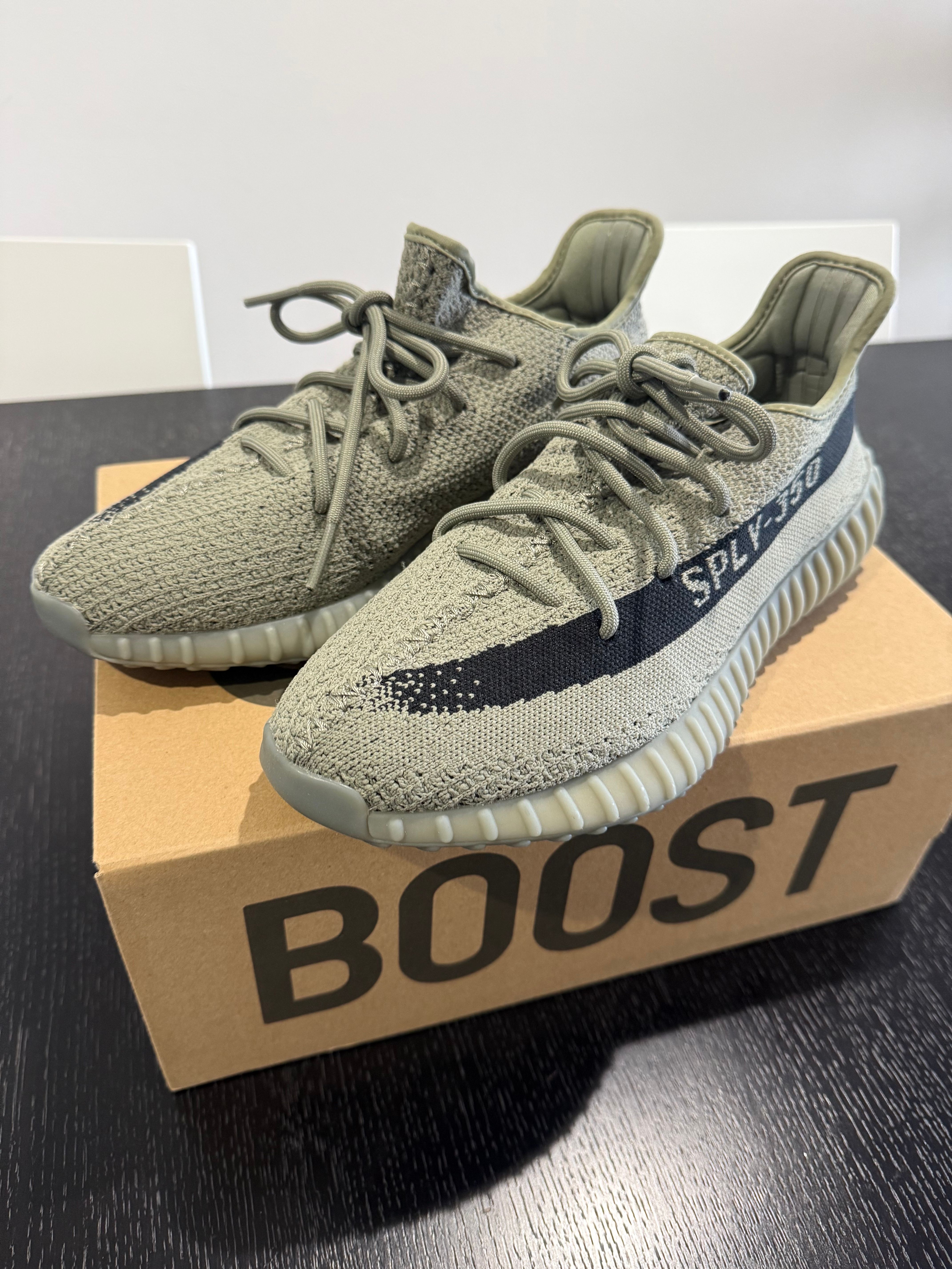 adidas YEEZY Boost 350V2 "Granite"