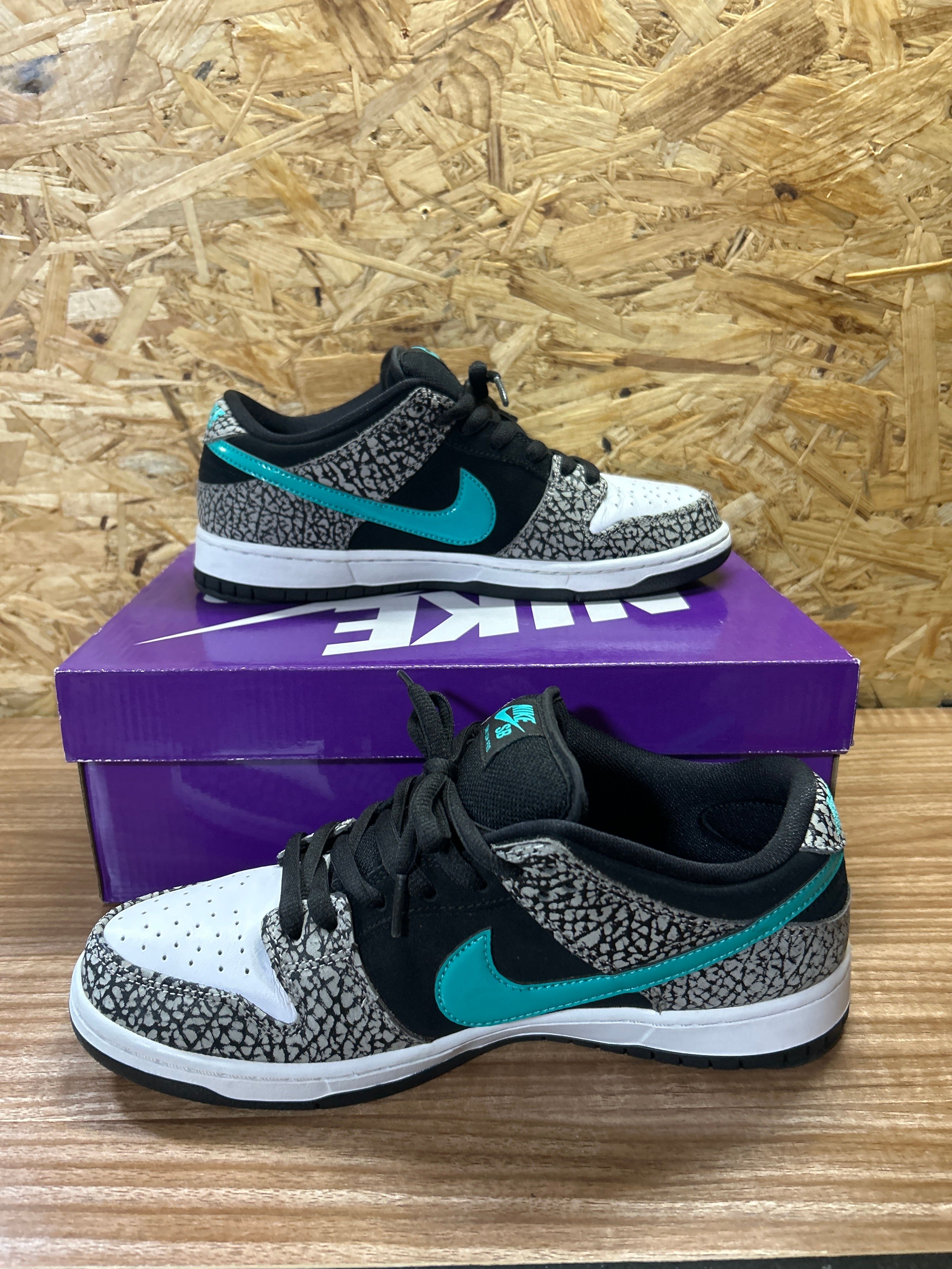 Nike SB Dunk Low "Elephant/Safari"