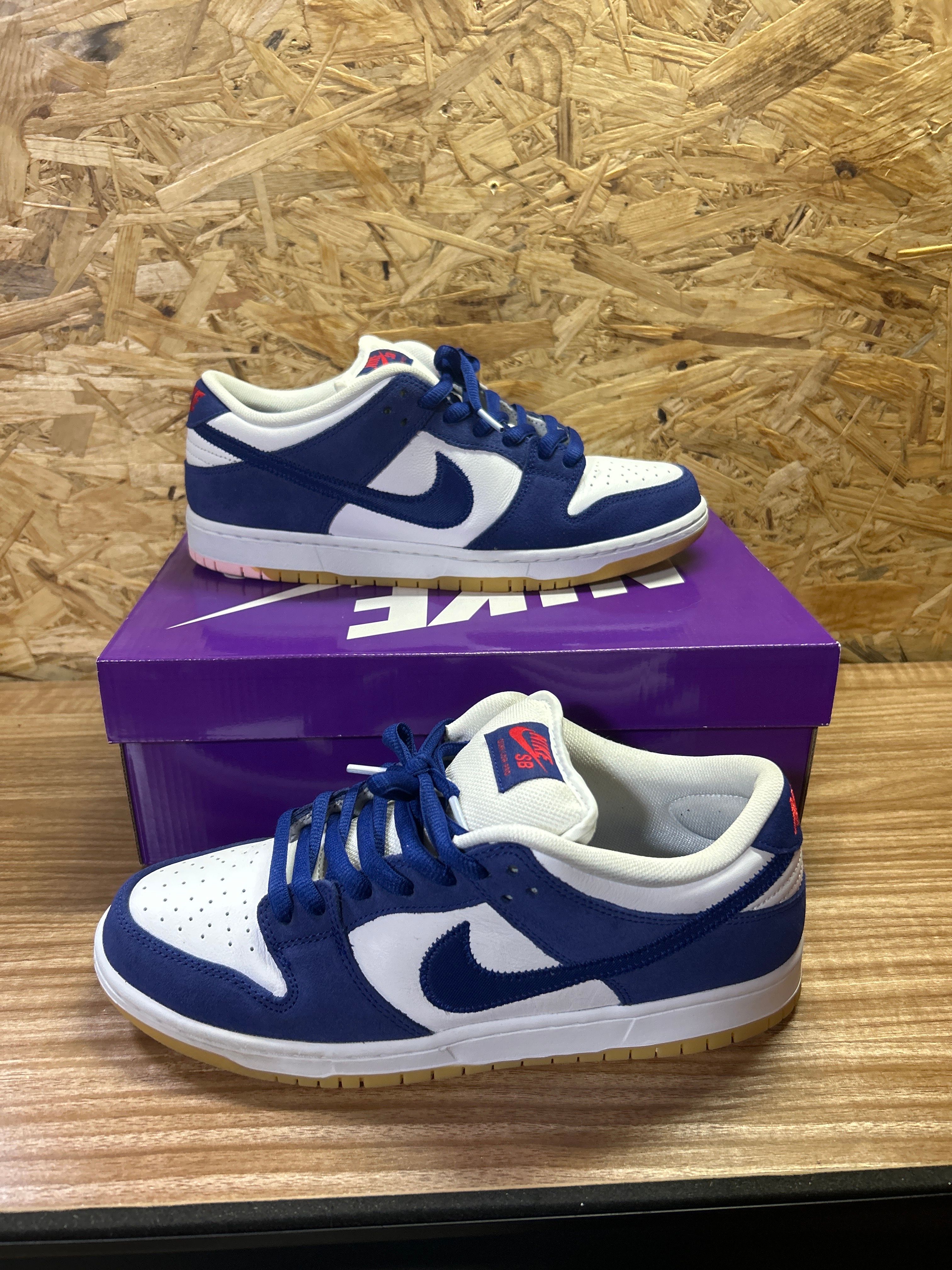 Nike SB Dunk Low "Los Angeles Dodgers/Deep Royal Blue"