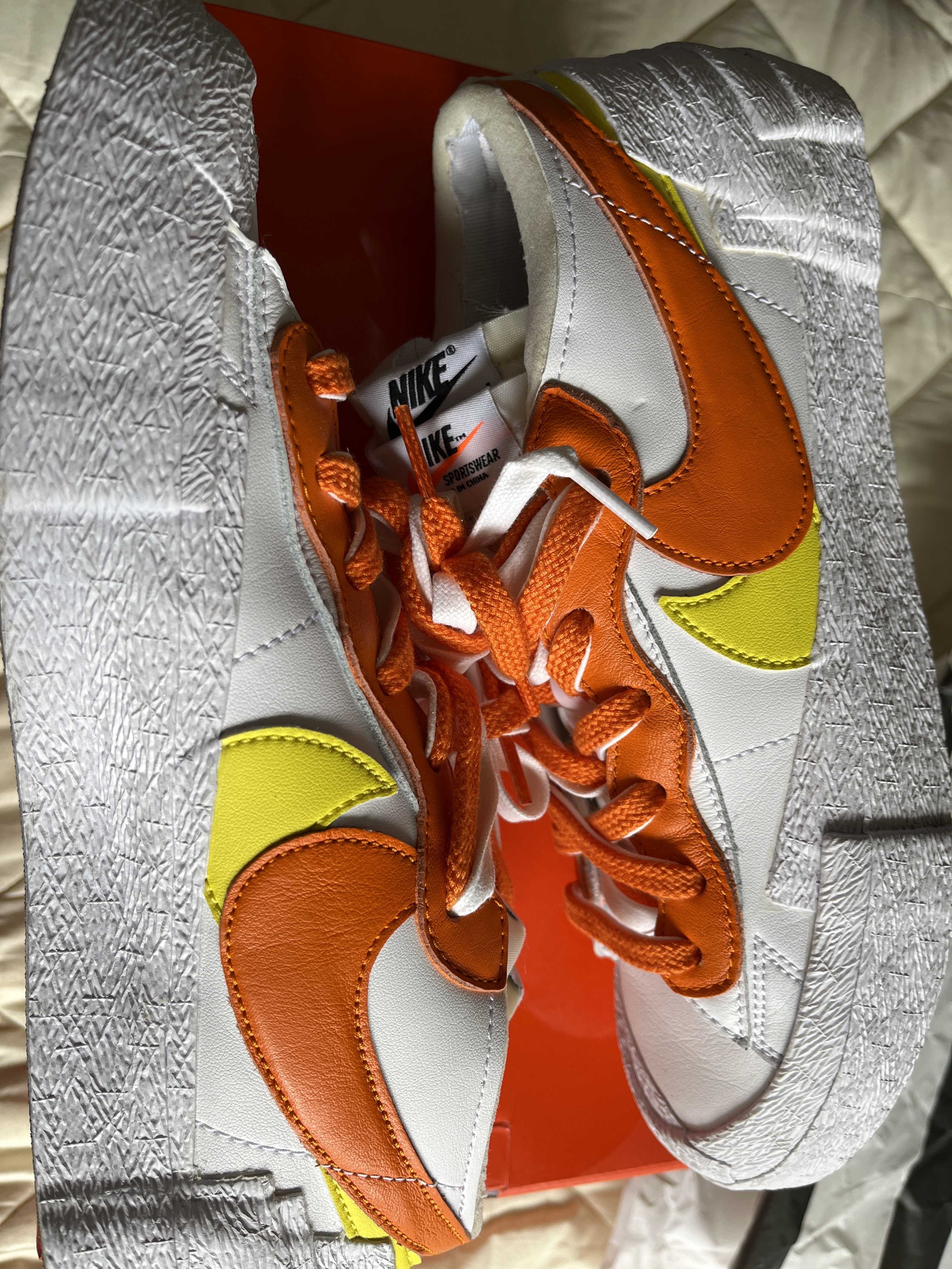 SACAI × NIKE BLAZER LOW "MAGMA ORANGE"