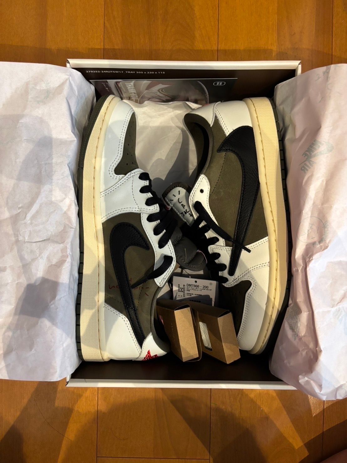 Travis Scott × Nike Air Jordan 1 Low OG SP "Reverse Olive"