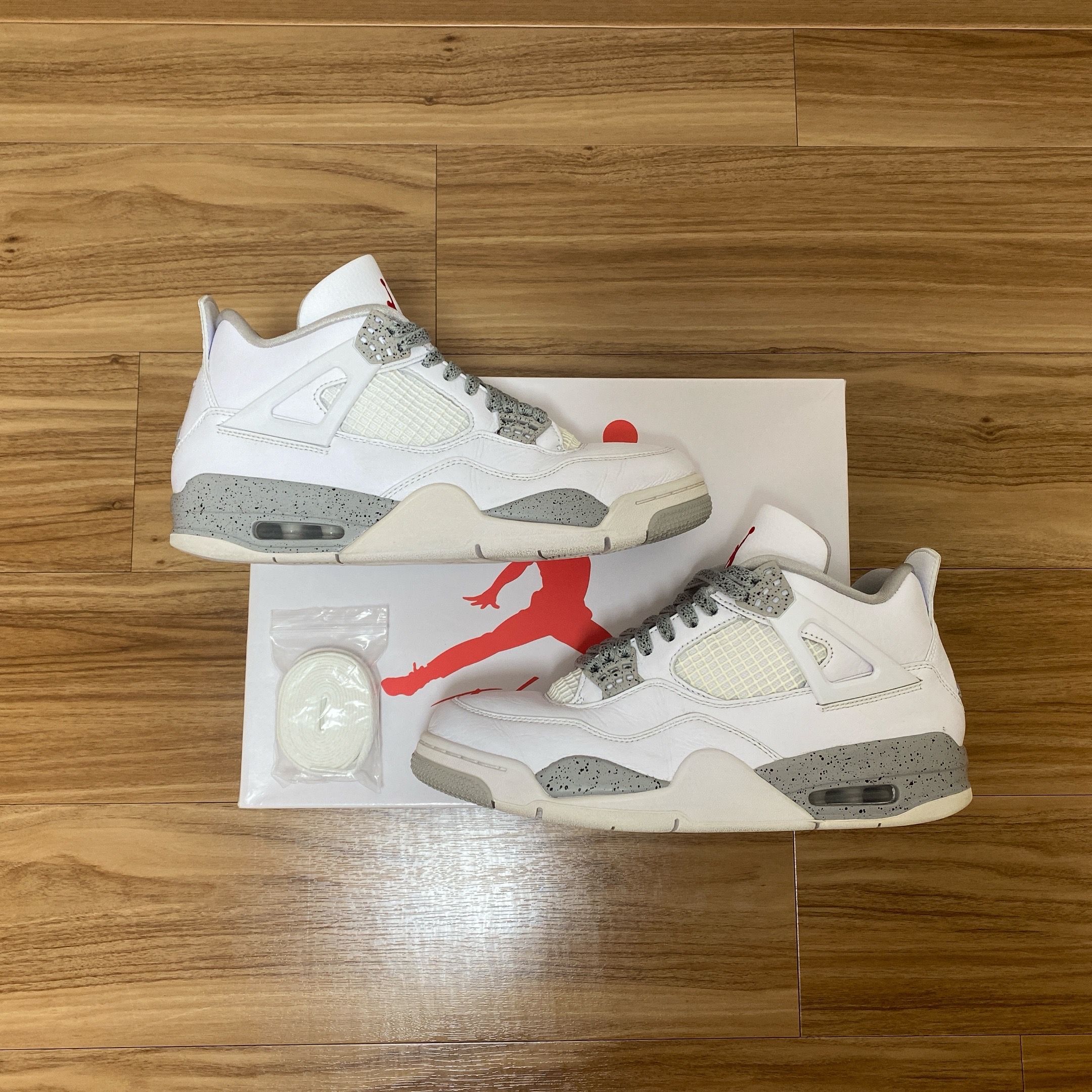 Nike Air Jordan 4 "Tech White"