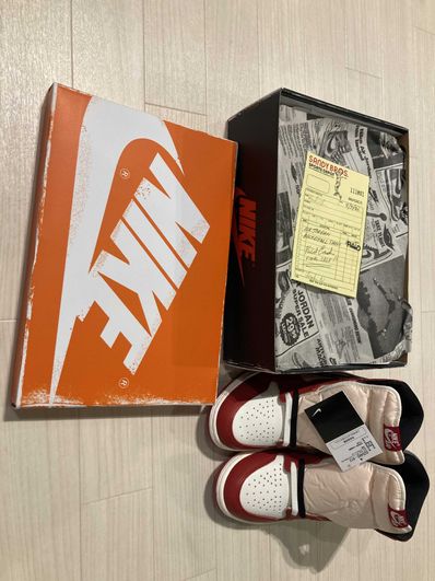 Nike Air Jordan 1 High OG "Lost & Found/Chicago"