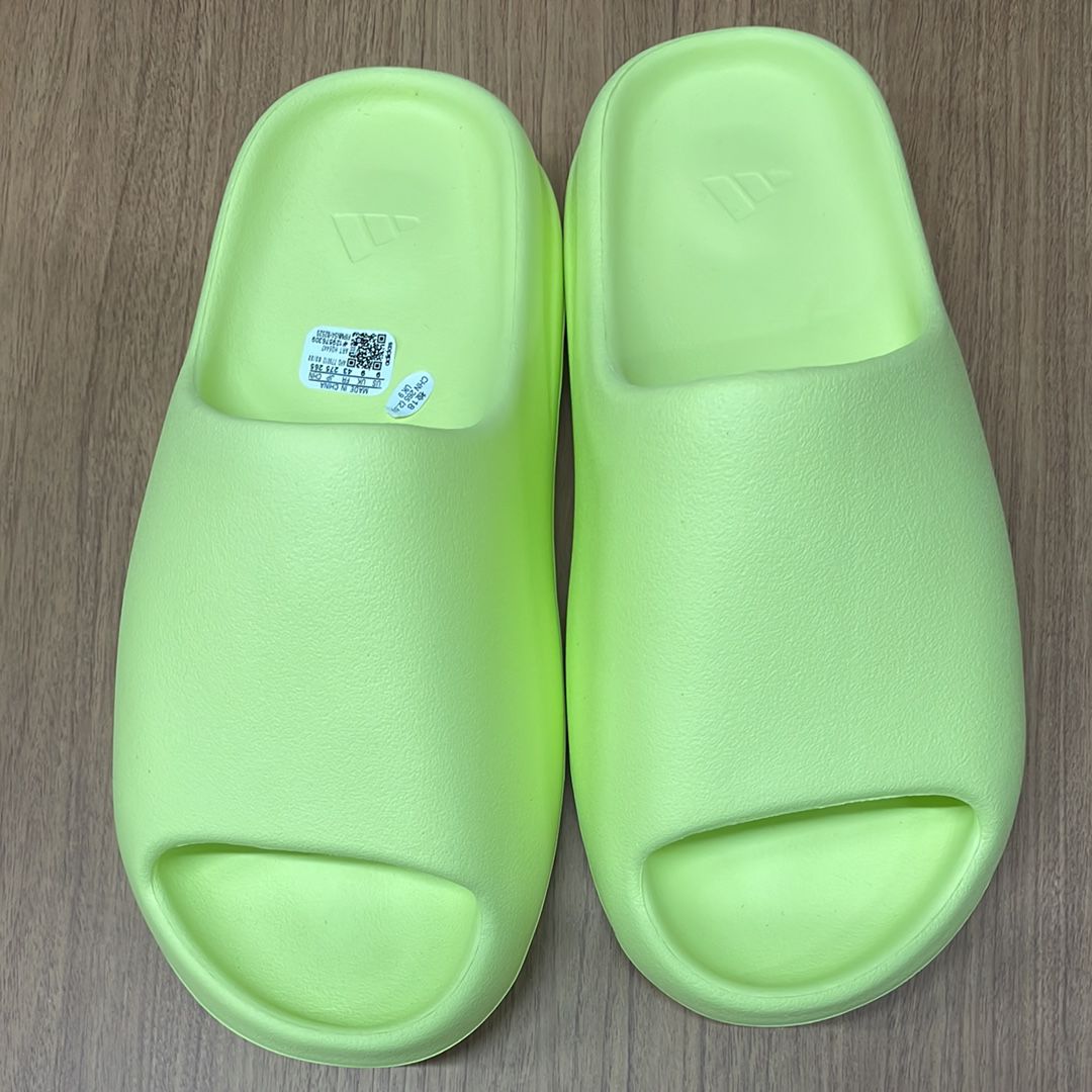 adidas YEEZY Slide "Glow Green"