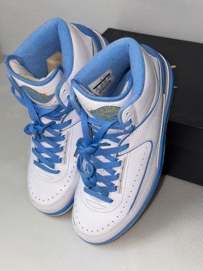 Nike Air Jordan 2 Retro Melo "White/Varsity Maize/University Blue" (2018)