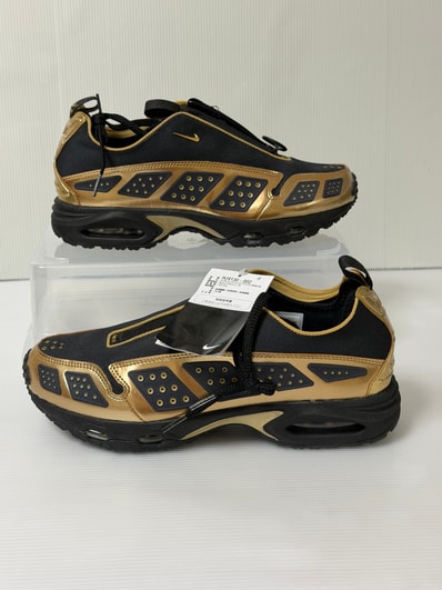 Nike Women's Air Max SNDR "Black and Metallic Gold"