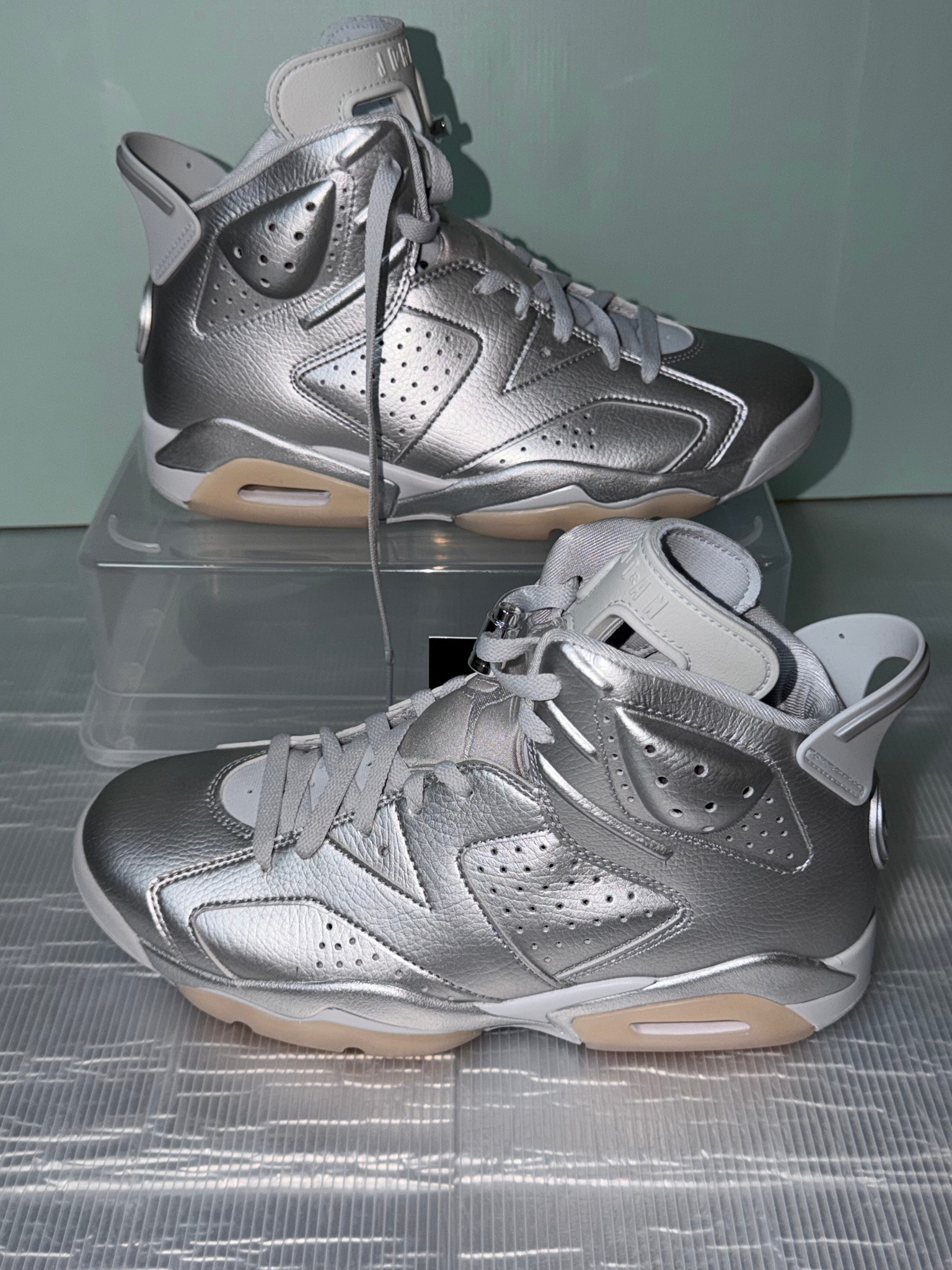 Paris Saint-Germain (PSG) × Nike Air Jordan 6 Retro "Metallic Silver"