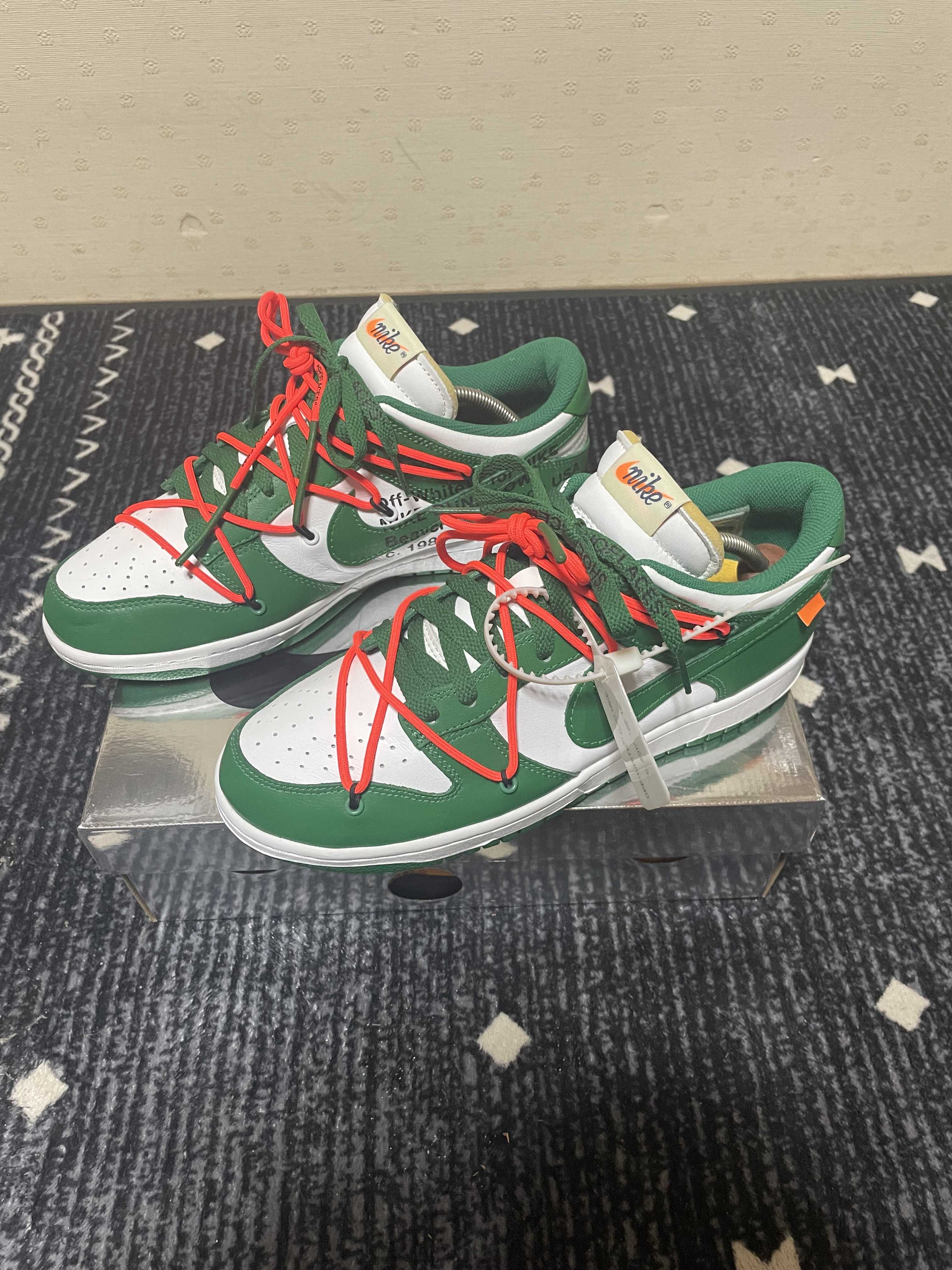 Off-White × Nike Dunk Low "White/Pine Green"