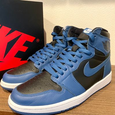 Nike Air Jordan 1 Retro High OG "Dark Marina Blue"