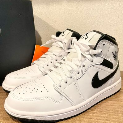 Nike Air Jordan 1 Mid "White/Black"