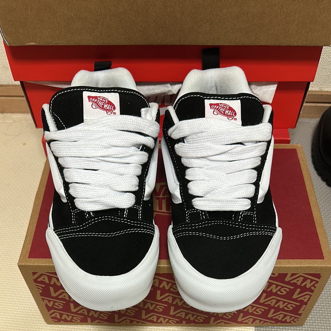 バンズ ニュースクール スウェード "ブラック/ホワイト"