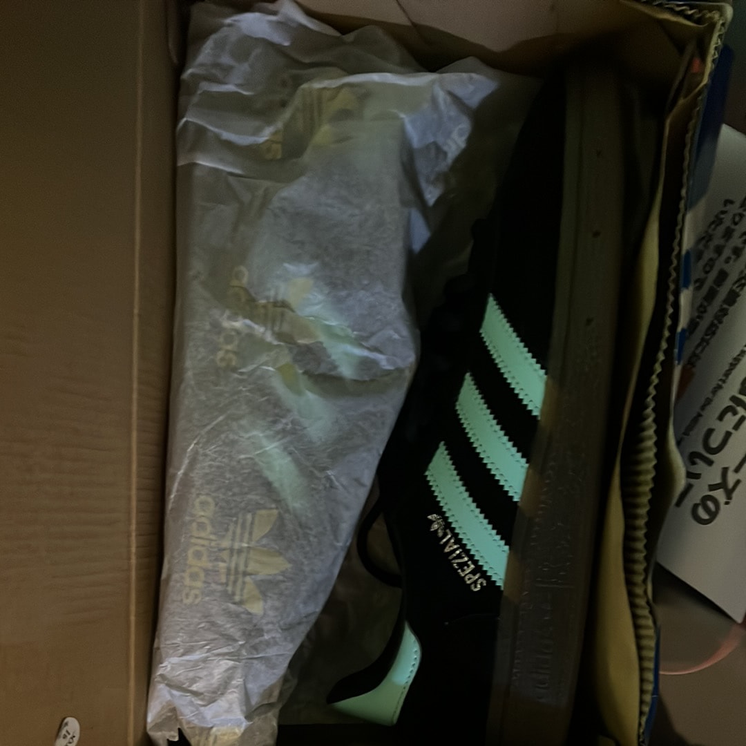 adidas Handball SPZL "Core Black/Clear Mint/Gum"