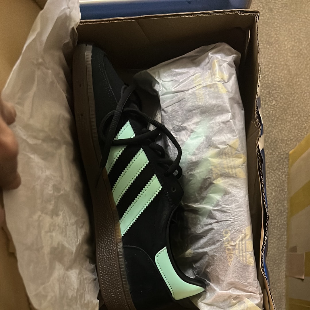 adidas Handball SPZL "Core Black/Clear Mint/Gum"
