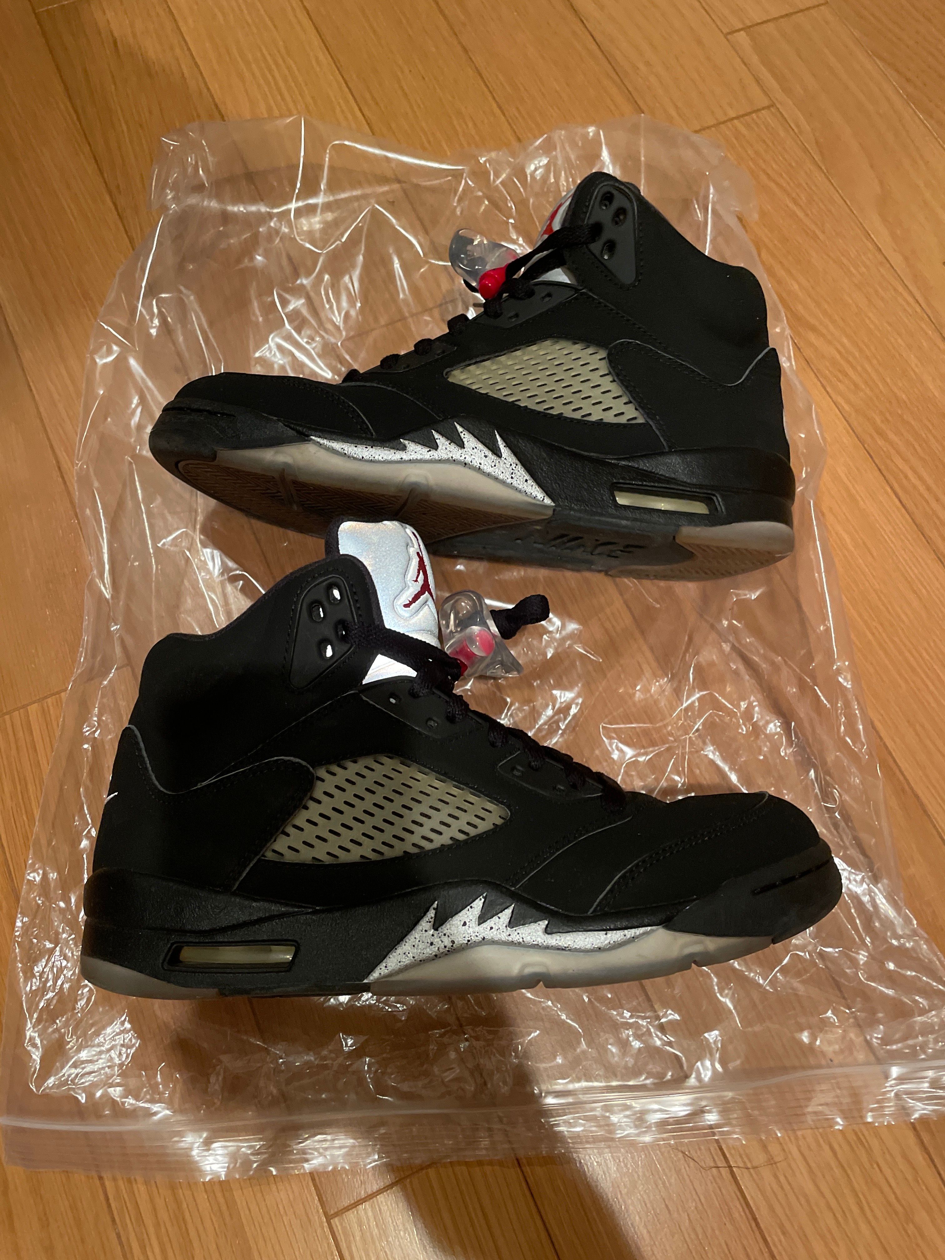 Nike Air Jordan 5 Retro OG "Black/Fire Red/Metallic Silver/White" (2016)