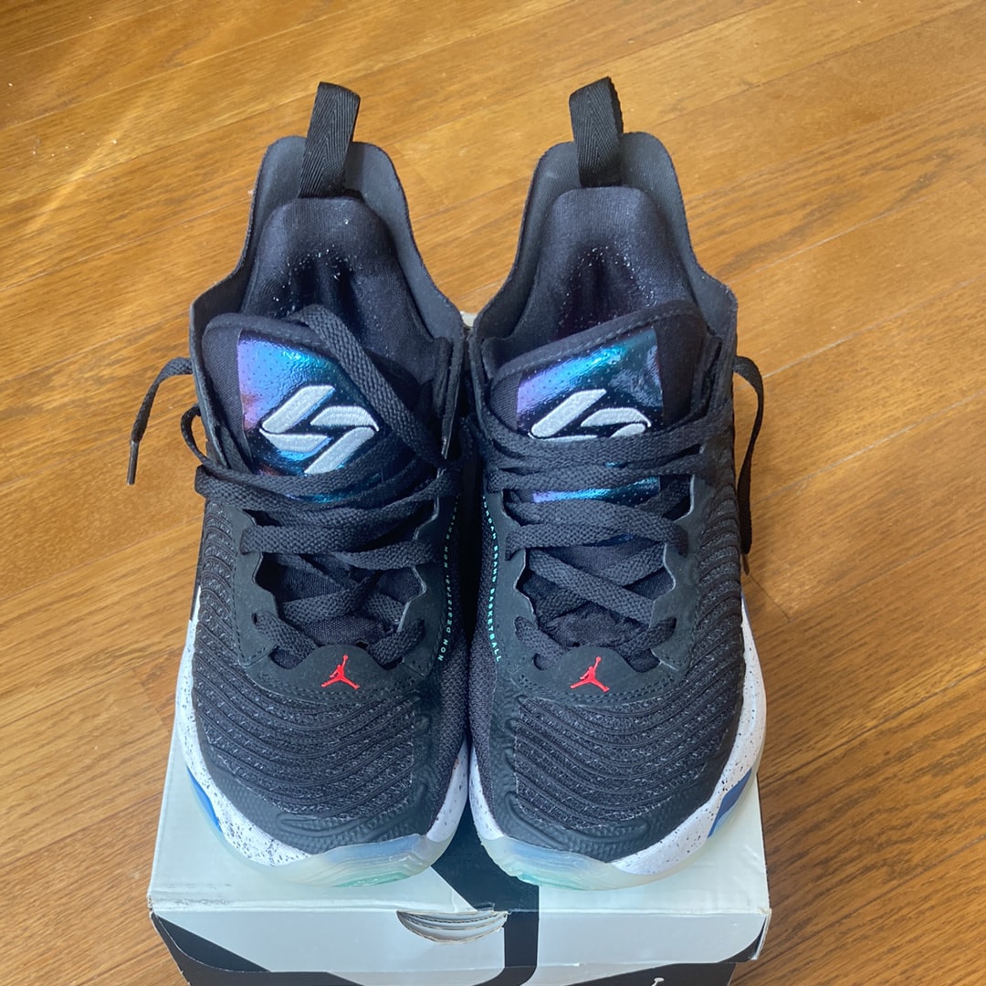 Jordan Luka 1 "Black/Metallic Silver"