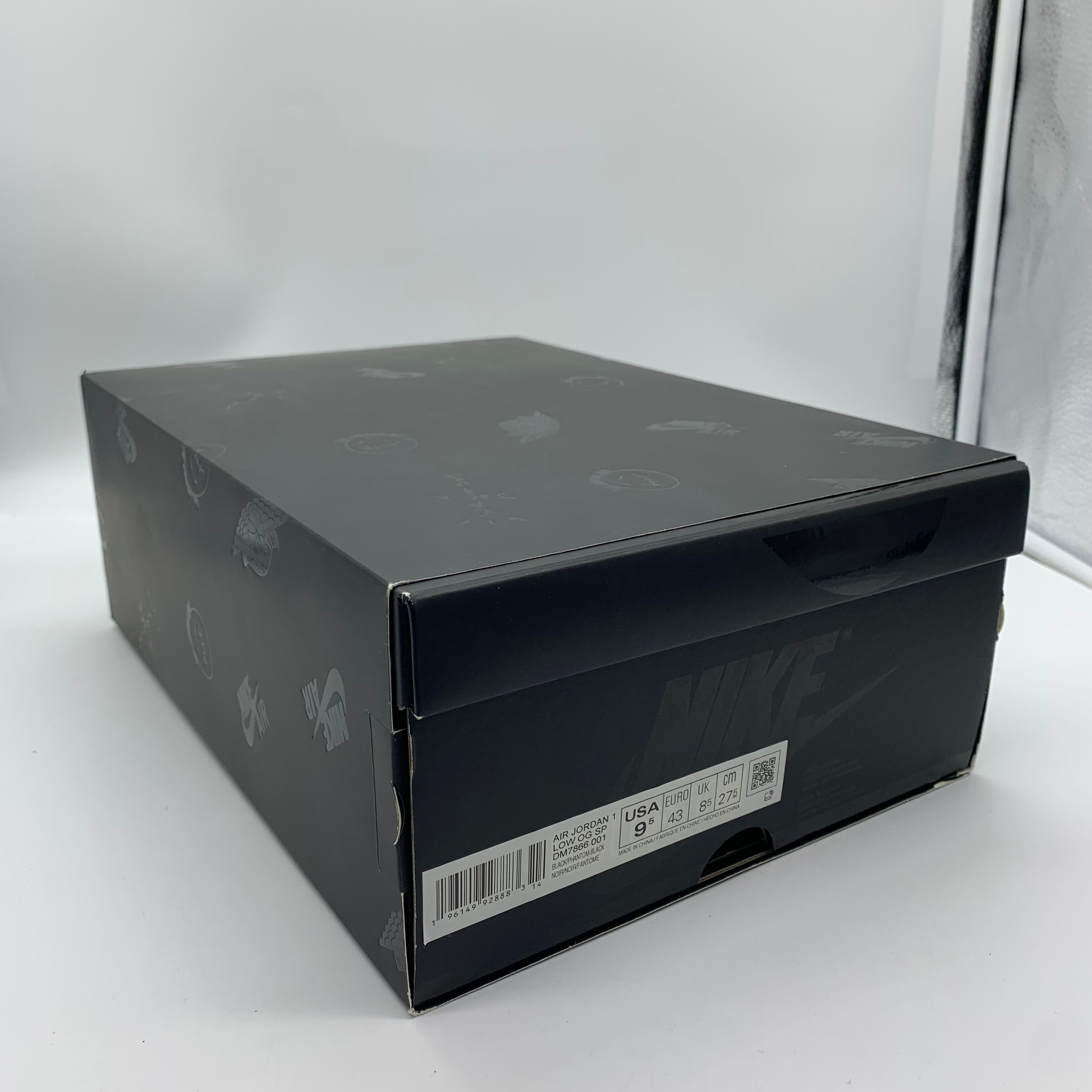 Travis Scott × Nike Air Jordan 1 Low OG SP "Black Phantom"