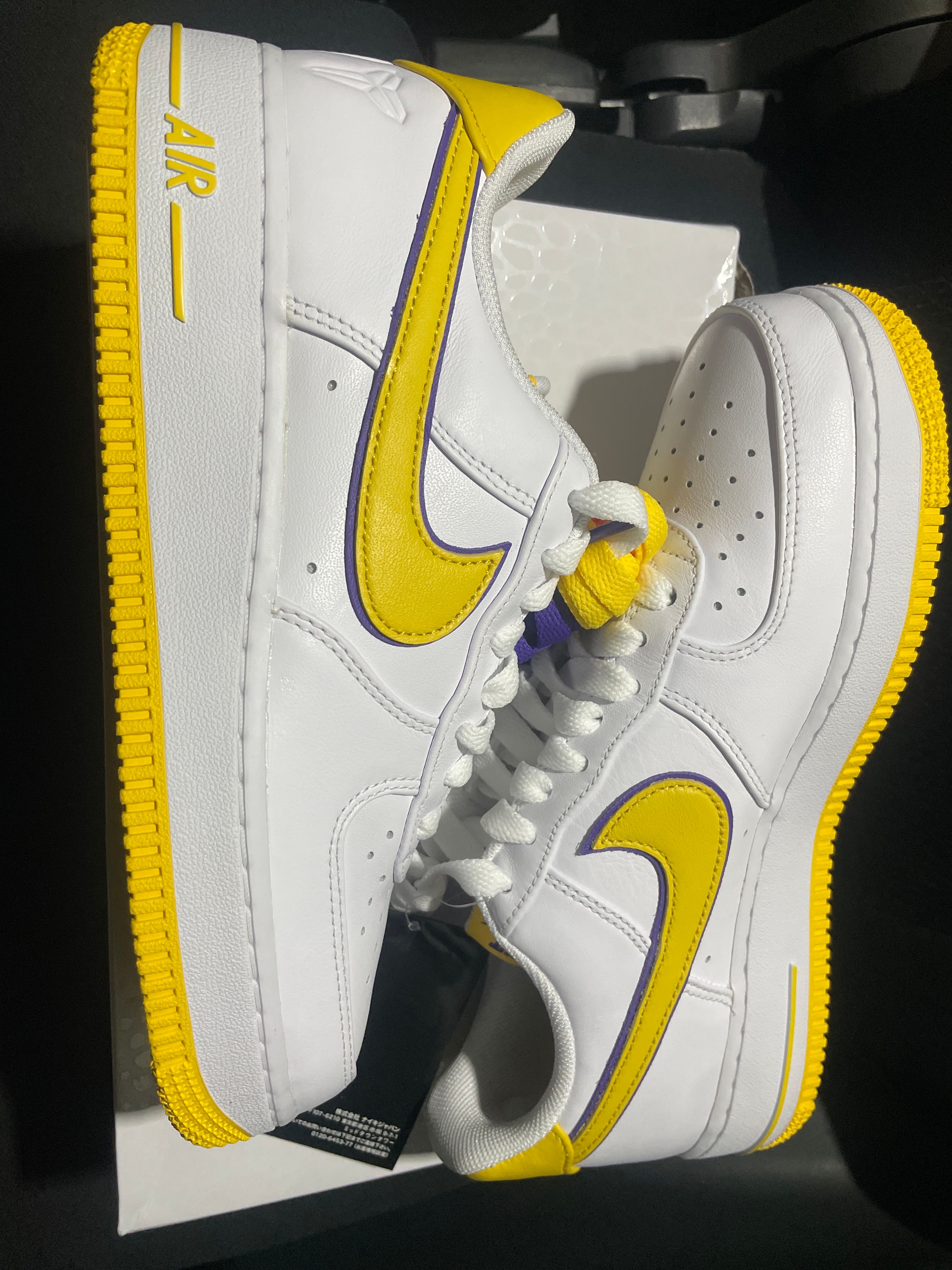 Kobe Bryant × Nike Air Force 1 Low Retro QS "Varsity Maize and Varsity Purple"