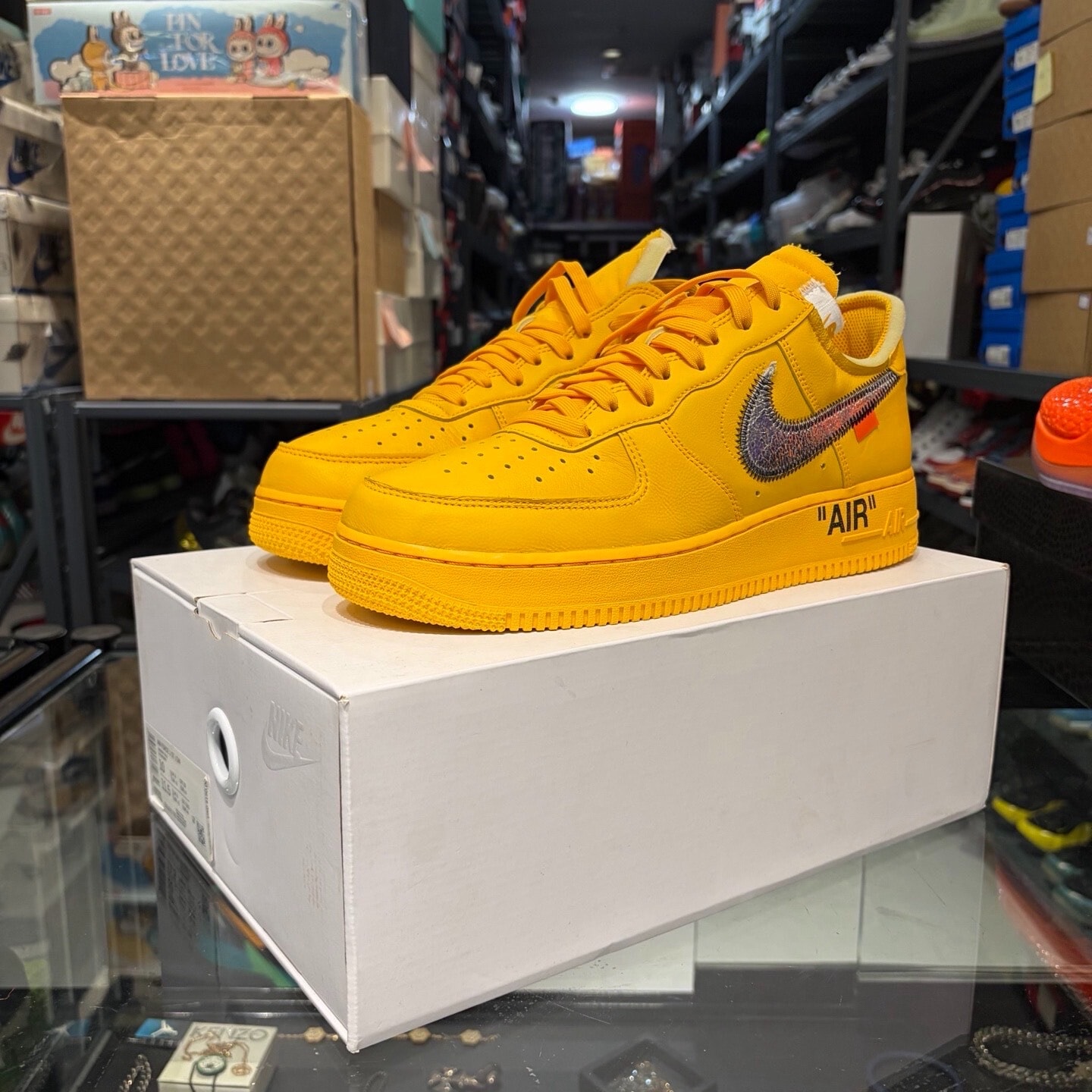 Off-White × Nike Air Force 1 Low "University Gold"