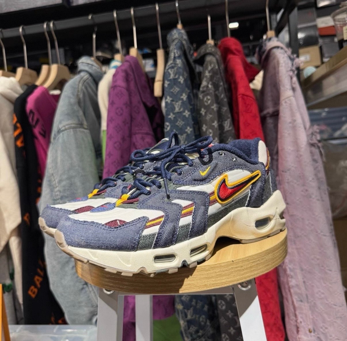 絵本・児童書 NIKE AIR MAX 96 2 QS \"BLACKENED BLUE\" Nike Air Max 96 II Blackened Blue Men's - DJ6742-400 - US