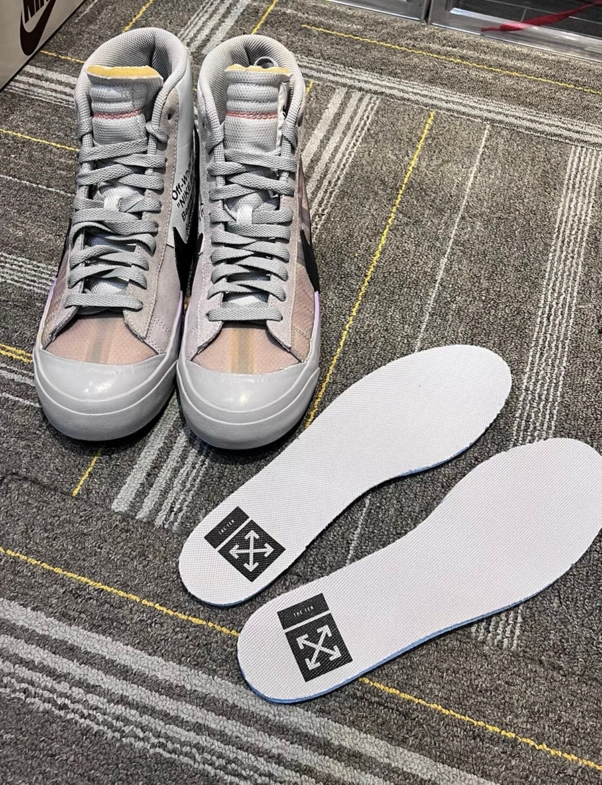 Serena Williams × Off-White ×Nike Blazer Mid "Queen"