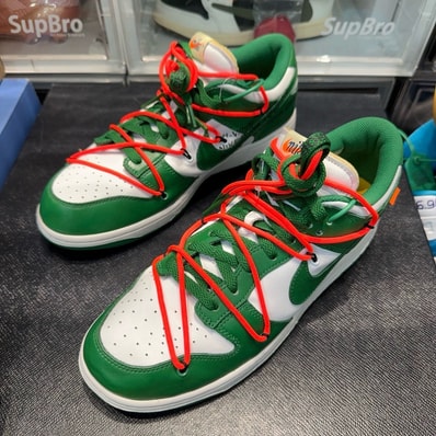 Off-White × Nike Dunk Low Off-White × Nike Dunk Low