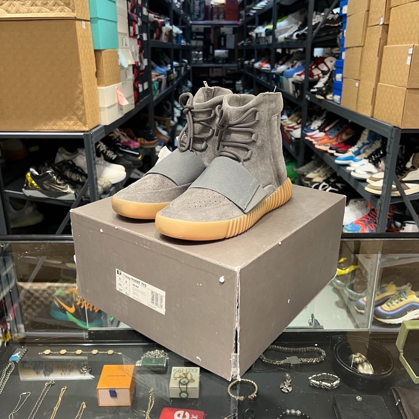 adidas Yeezy Boost 750 "Light Grey Glow In The Dark"