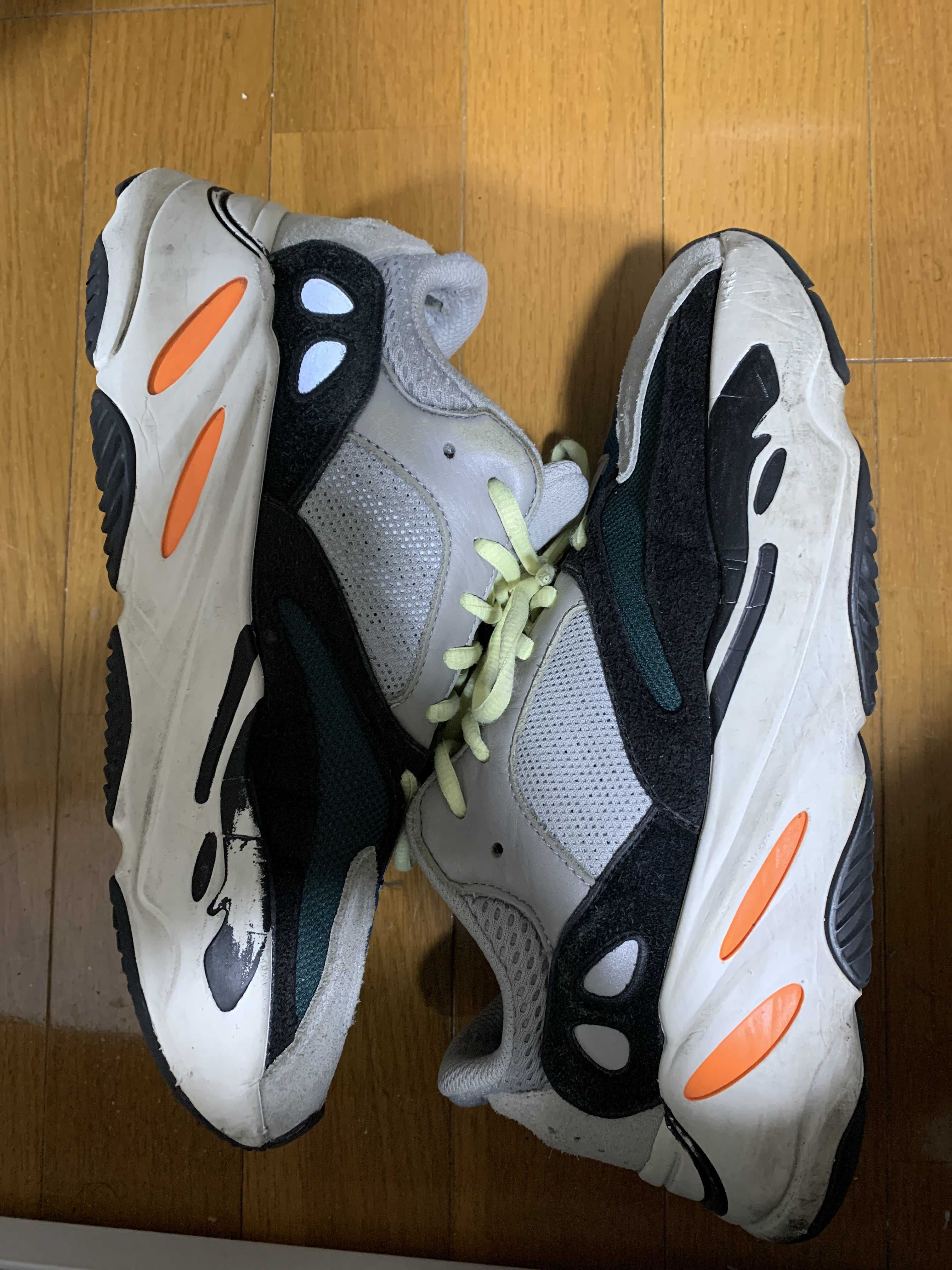 adidas YEEZY Boost 700 "Wave Runner"