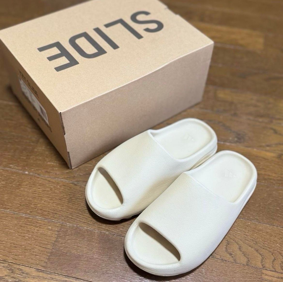 Yeezy Slide (イージー スライド) 人気の新作/中古通販