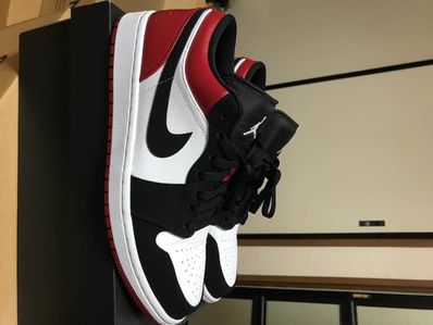 Nike Air Jordan 1 Low "Black Toe"
