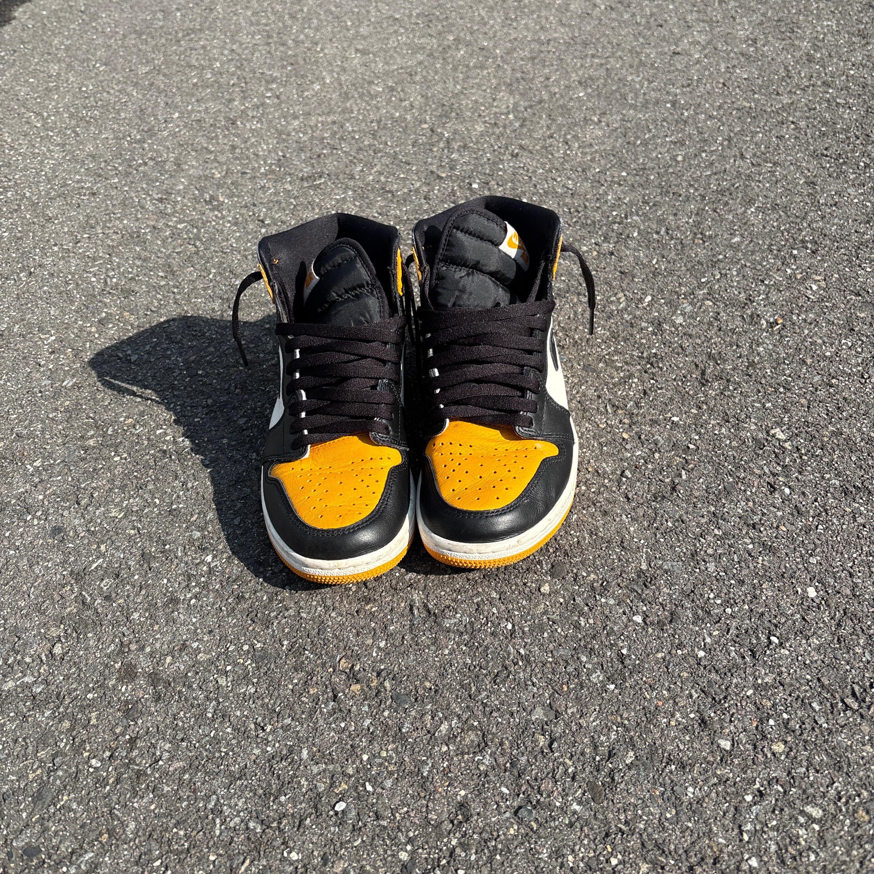 Nike Air Jordan 1 Retro High OG "Taxi"