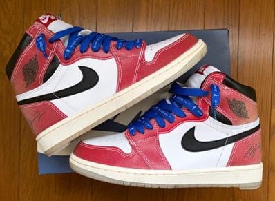 Trophy Room × Nike Air Jordan 1 Retro High "Chicago" (Friends and Family) (Blue Laces)