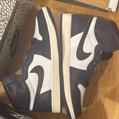 Nike Air Jordan 1 Retro High OG "Midnight Navy"